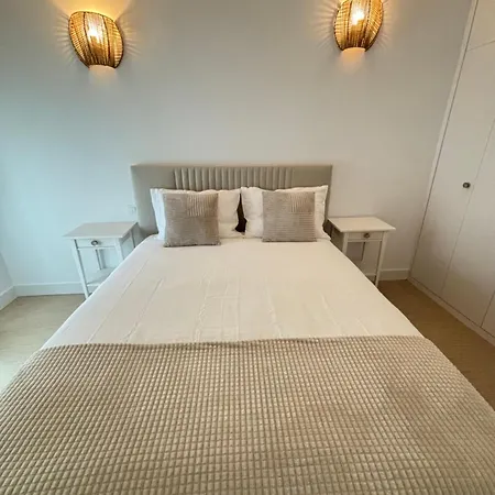 Casa Rugama Con Piscina De Verano En El Corazon De Cantabria