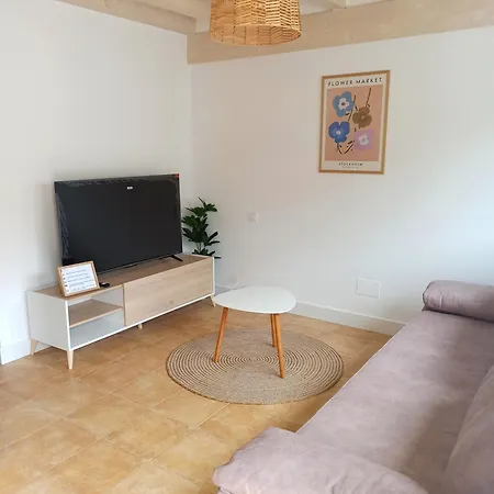 Hébergement de vacances Casa Rugama Con Piscina De Verano En El Corazon De Cantabria