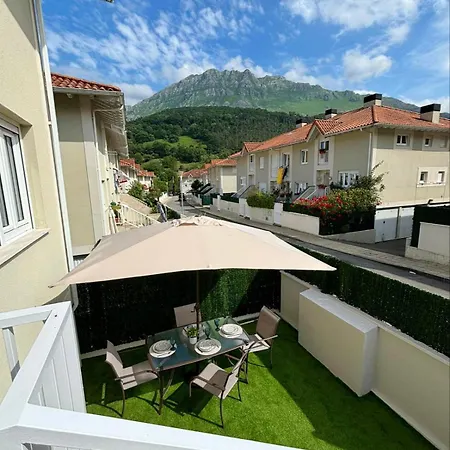 Casa Rugama Con Piscina De Temporada En El Corazon De Cantabria *