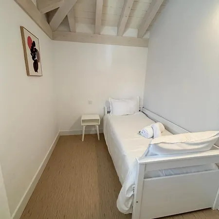 Casa Rugama Con Piscina De Verano En El Corazon De Cantabria Vakantiehuis *
