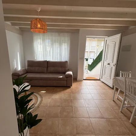 Casa Rugama Con Piscina De Temporada En El Corazon De Cantabria Arredondo