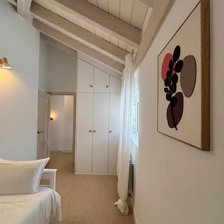 Casa Rugama Con Piscina De Temporada En El Corazon De Cantabria Сasa de vacaciones