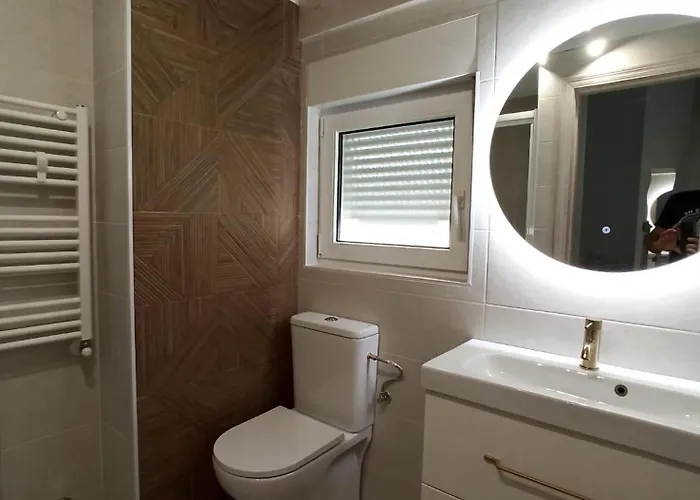 Casa Rugama Con Piscina De Temporada En El Corazon De Cantabria *