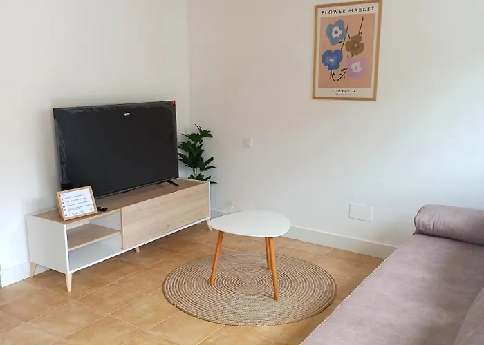 Tatil Evi Casa Rugama Con Piscina De Temporada En El Corazon De Cantabria