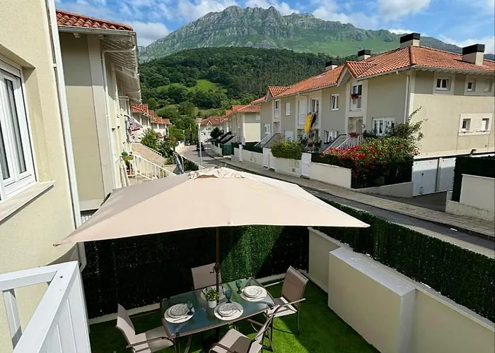 Casa Rugama Con Piscina De Temporada En El Corazon De Cantabria *