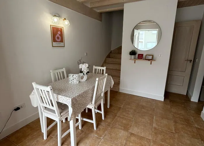 Casa Rugama Con Piscina De Temporada En El Corazon De Cantabria * Arredondo