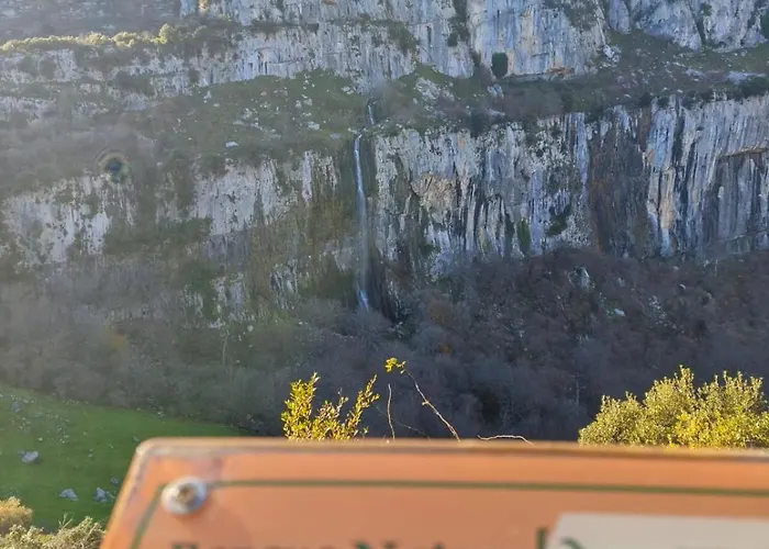 Prázdninový dům Casa Rugama Con Piscina De Verano En El Corazon De Cantabria
